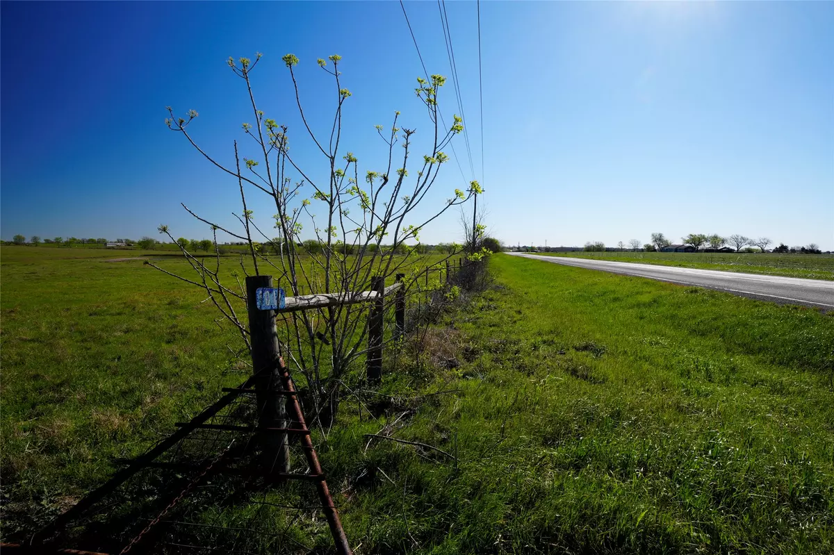 Schulenburg, TX 78956,TR 1 1011 Fm 956