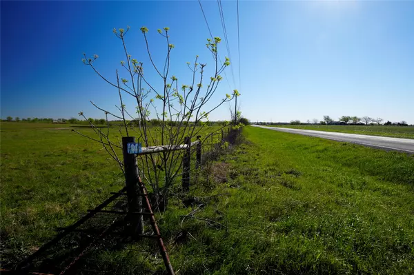 TR 1 1011 Fm 956, Schulenburg, TX 78956