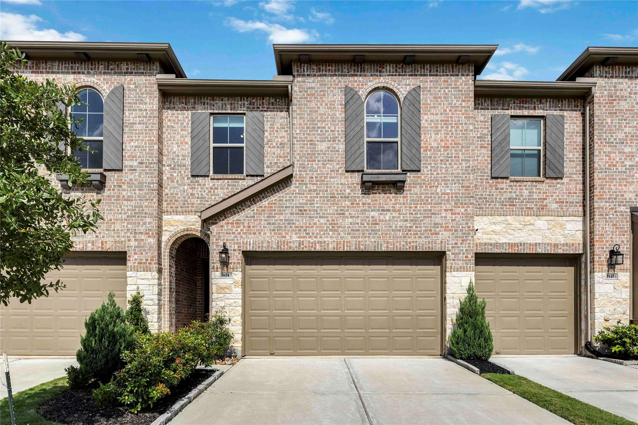 11247 Buchanan Coves LN, Cypress, TX 77433