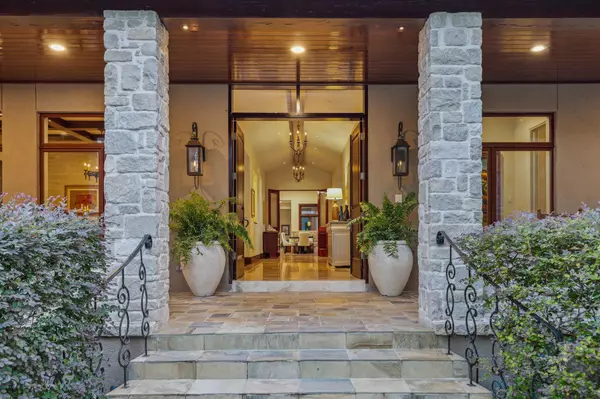 Houston, TX 77024,354 Piney Point RD