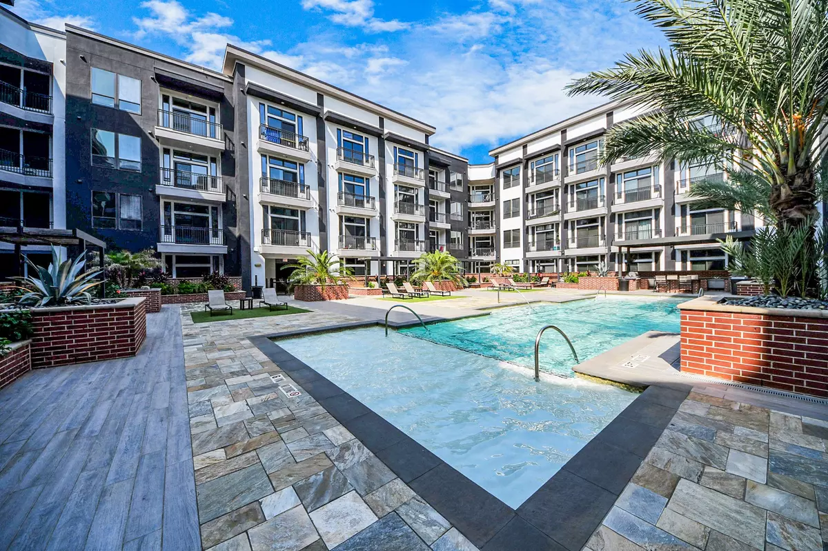 Houston, TX 77002,3800 Main St ST #1.317