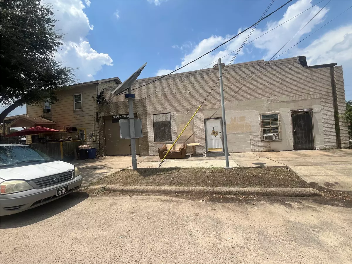 Houston, TX 77003,414 York ST