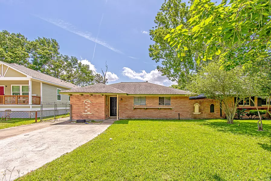 11058 Vailview DR, Houston, TX 77016