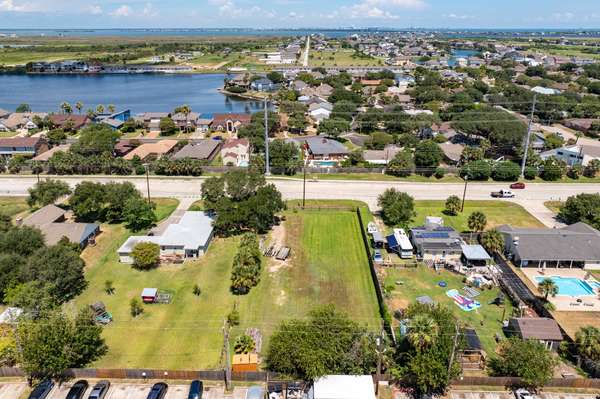 10319 Stewart RD, Galveston, TX 77554