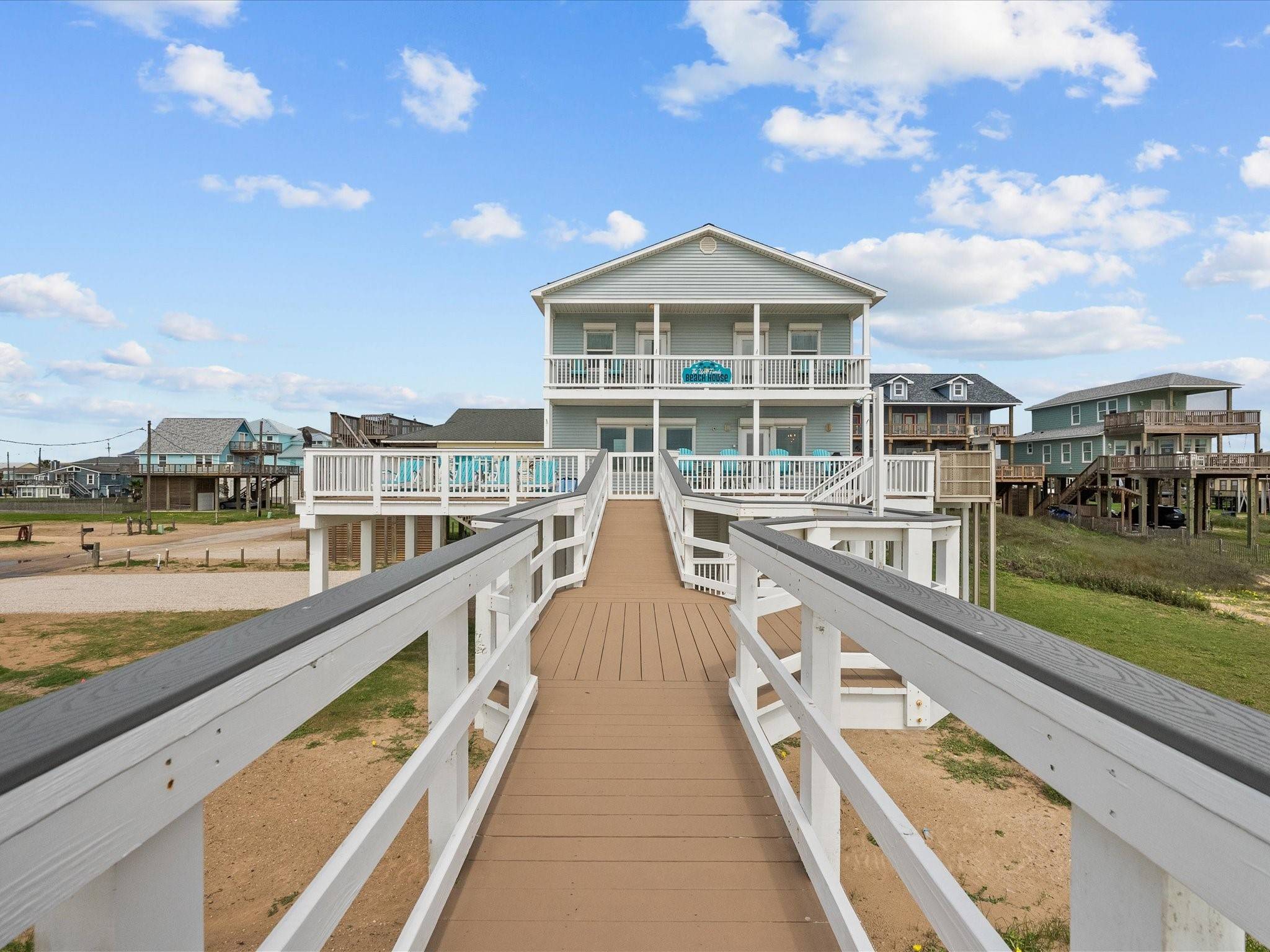 106 Sand Dune, Surfside Beach, TX 77541