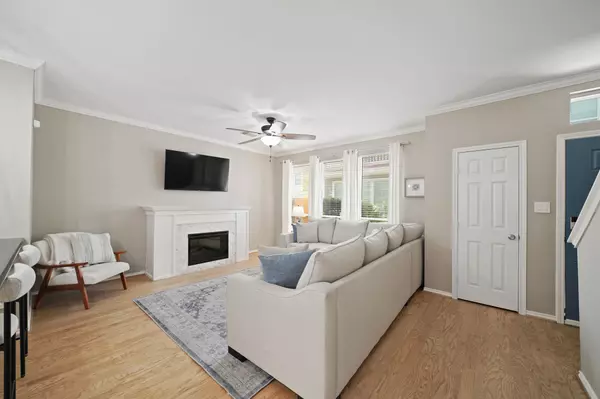 Houston, TX 77008,1413 W 26th ST