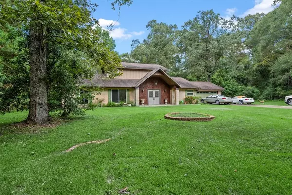 New Caney, TX 77357,206 Dogwood