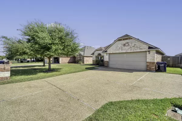 College Station, TX 77845,904 TURTLE DOVE