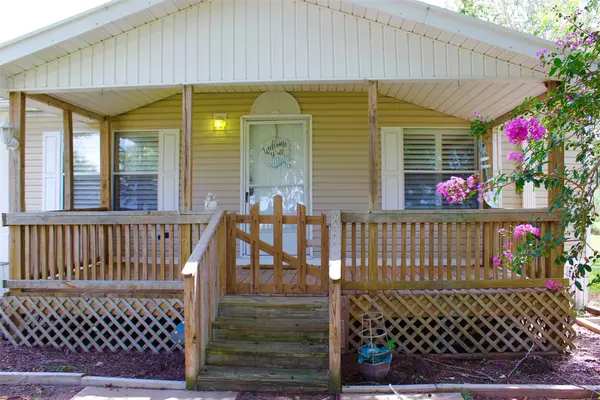 38931 Addie Gee RD, Hempstead, TX 77445