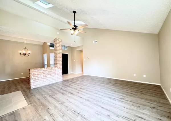 Sugar Land, TX 77478,2011 Echo Ridge