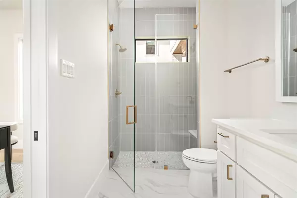 Houston, TX 77018,1526 Wakefield DR