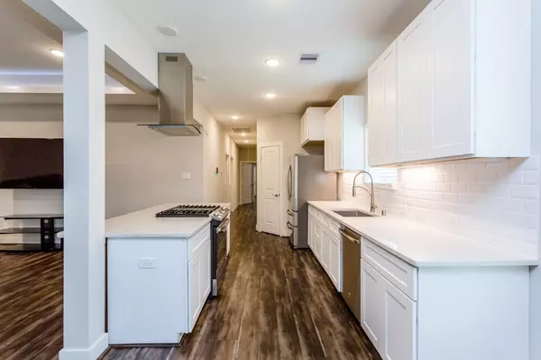 Houston, TX 77009,110 Amundsen ST