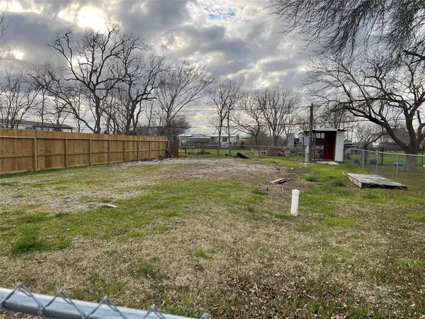 San Leon, TX 77539,1120 3 K