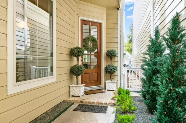 Houston, TX 77008,1442 Lawrence ST