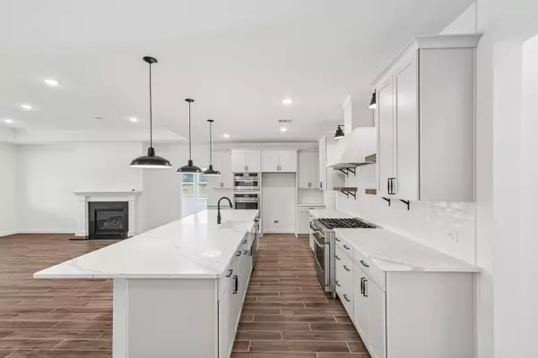 Mont Belvieu, TX 77535,12210 Old Fashion CIR