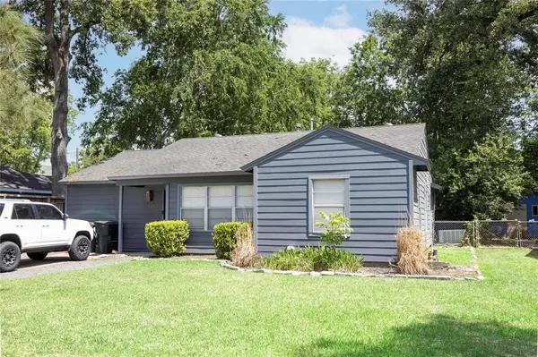 Houston, TX 77055,7202 Housman ST