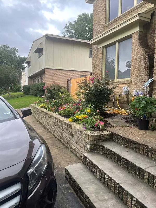 Houston, TX 77019,1971 W Lamar ST #1