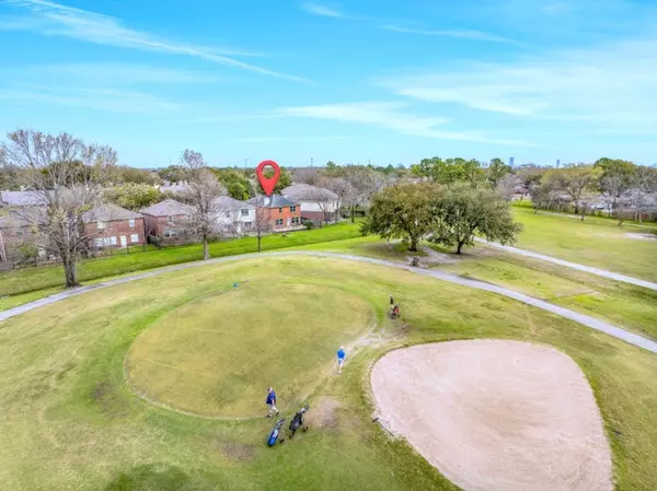 Houston, TX 77036,8018 Golf Green CIR