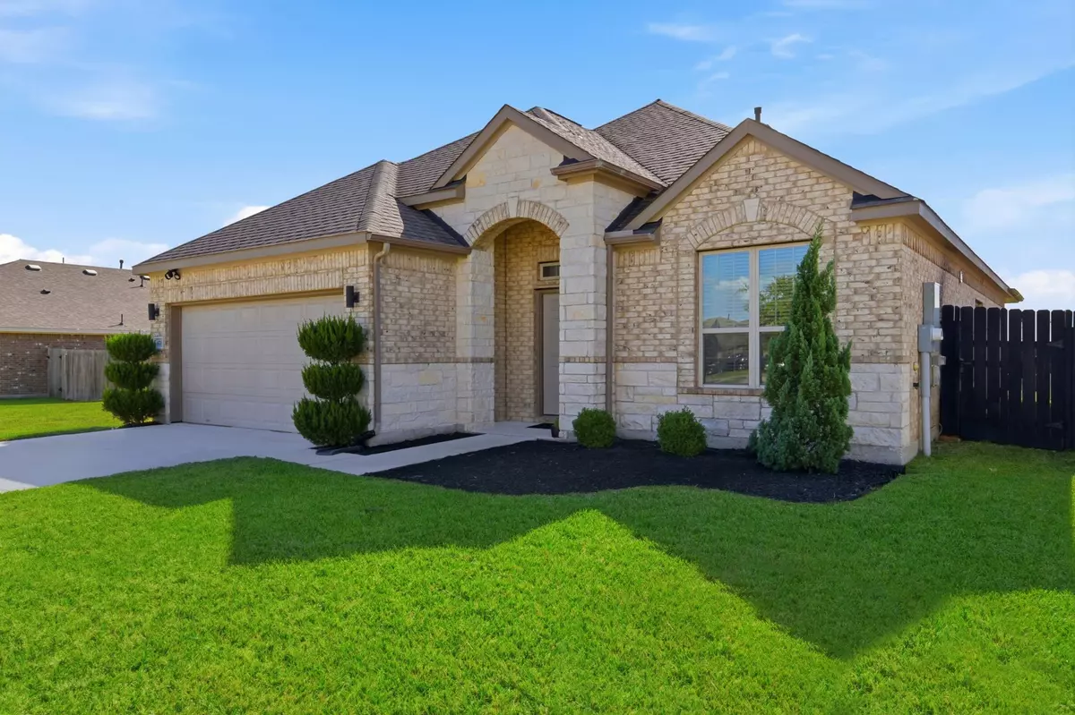 Texas City, TX 77591,8701 Explorer DR