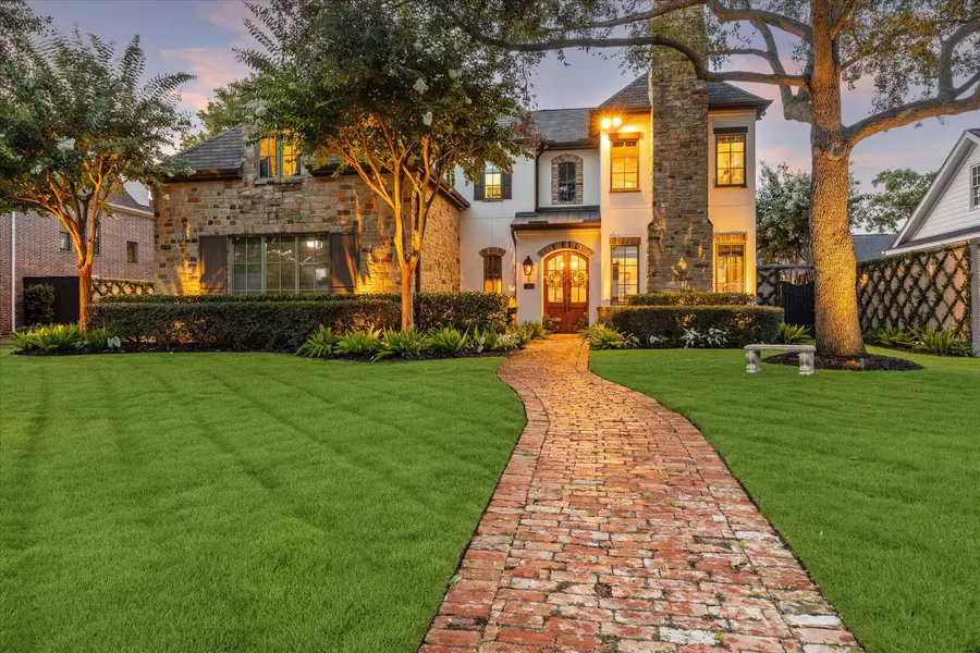 7614 Brykerwoods DR, Houston, TX 77055