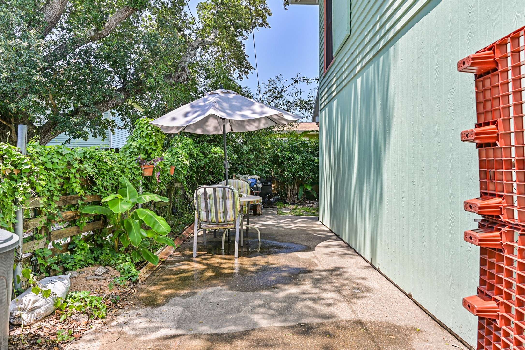 Galveston, TX 77551,5005 Avenue N Rear