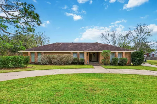 Alvin, TX 77511,4113 County Road 424