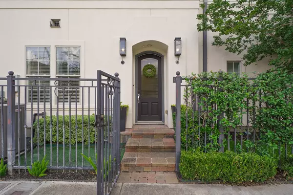 Houston, TX 77007,1317 Roy ST