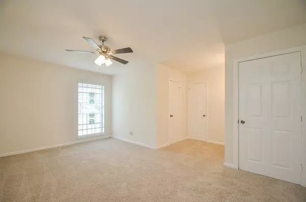 Houston, TX 77045,4326 Dalmatian DR