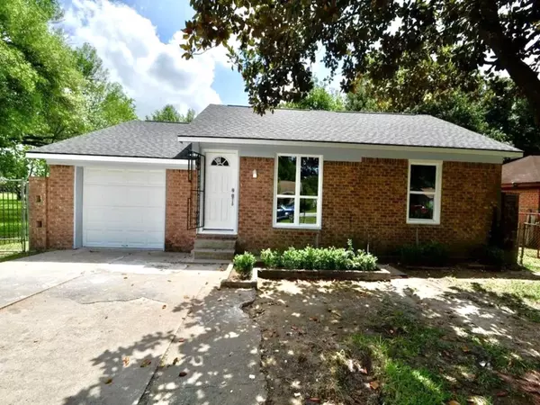 4816 Dabney ST, Houston, TX 77026