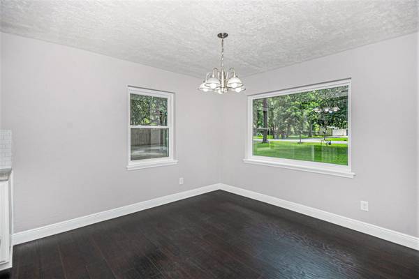 La Marque, TX 77568,2402 Duroux RD