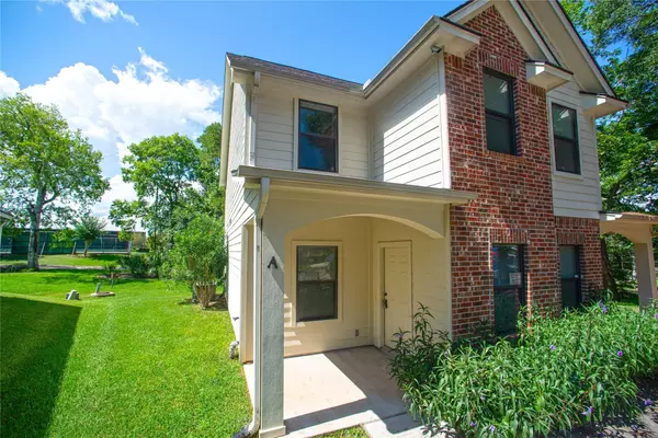 Conroe, TX 77356,1426 April Villas #A