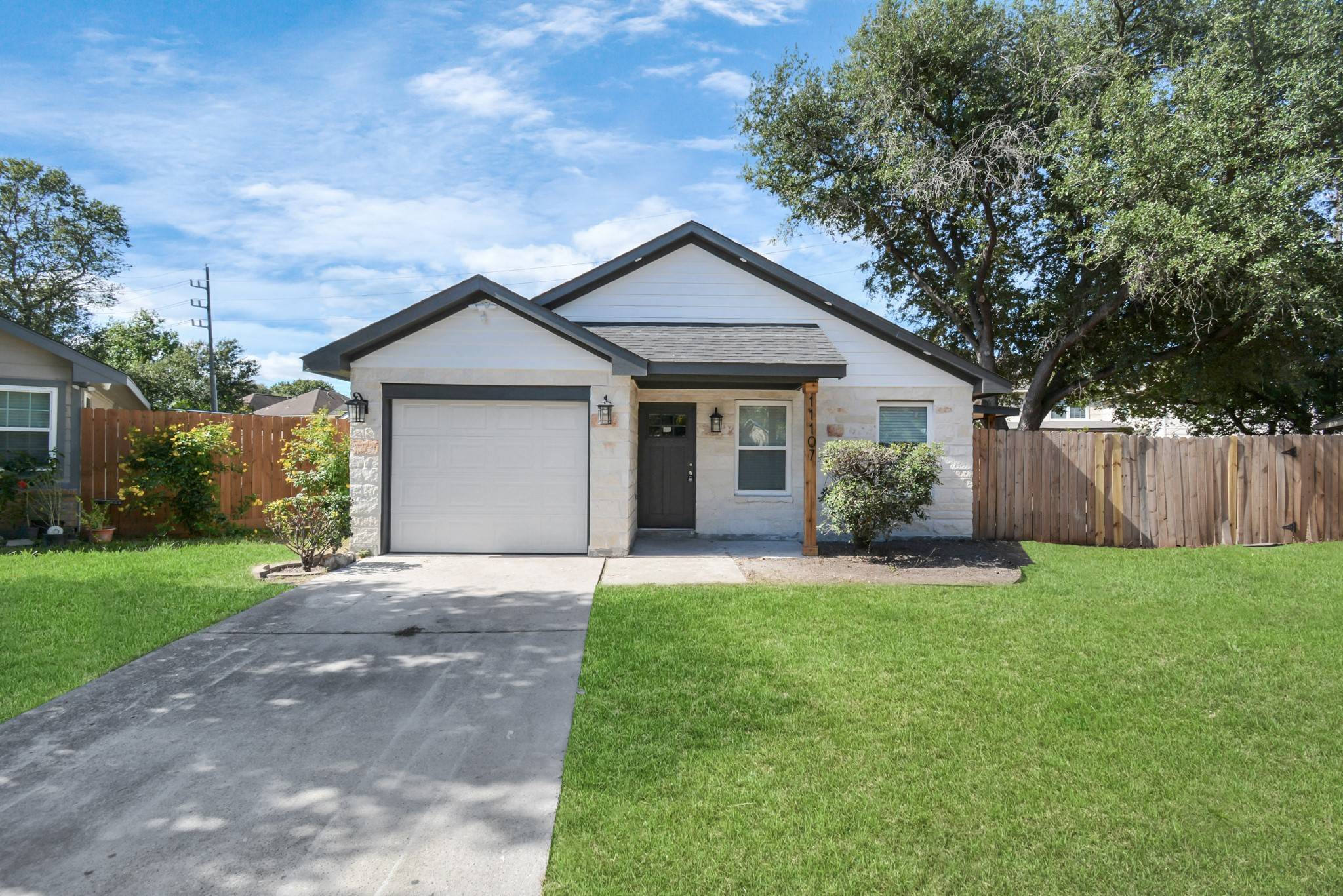 11107 Thunderhaven DR,  Houston,  TX 77064