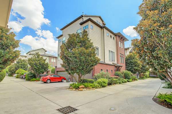 1931 Summer ST, Houston, TX 77007