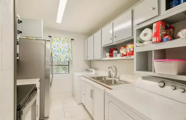 Houston, TX 77072,8405 Wilcrest DR #2902