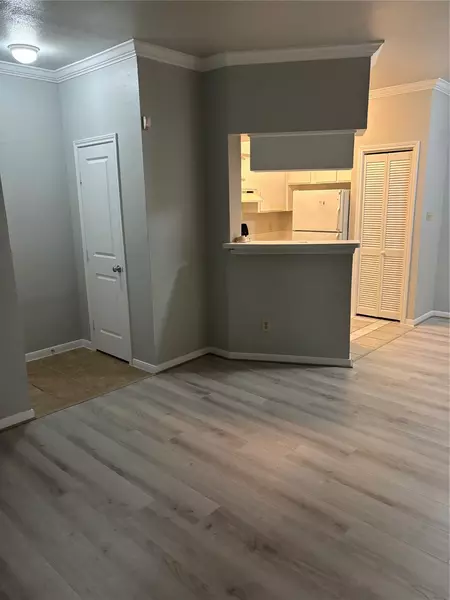 2626 Holly Hall ST #502, Houston, TX 77054