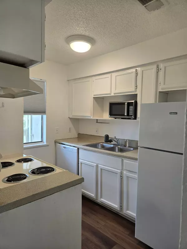 Dickinson, TX 77539,2501 Gulf FWY #273B