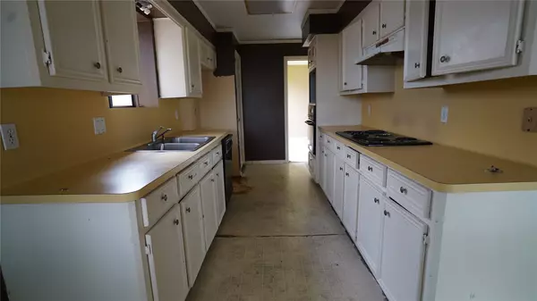 Houston, TX 77088,6303 Greenway Forest LN