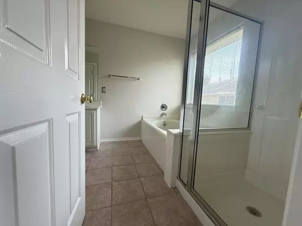 Houston, TX 77084,16623 Newglen LN