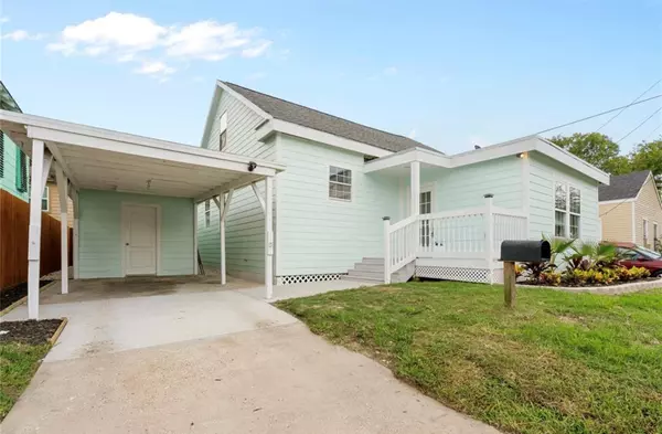 1108 46th ST, Galveston, TX 77551