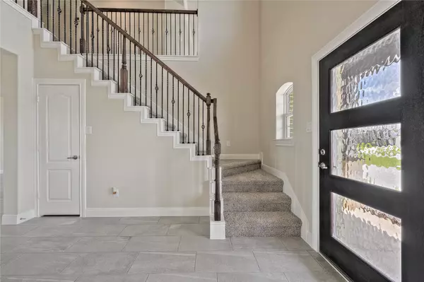 Mont Belvieu, TX 77535,11803 Champions Forest DR