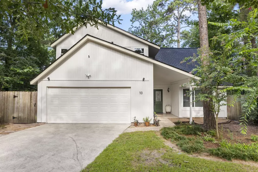 10 Glorybower CT, The Woodlands, TX 77380