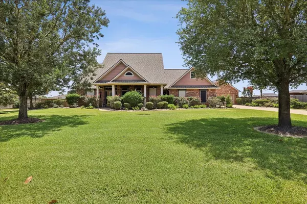 4810 Majestic DR, Baytown, TX 77523