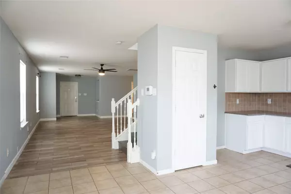 16423 Chandler Ridge LN, Cypress, TX 77429