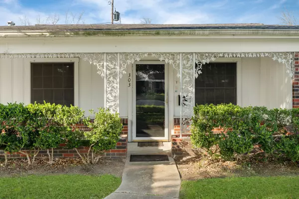 303 Woodard ST, Houston, TX 77009