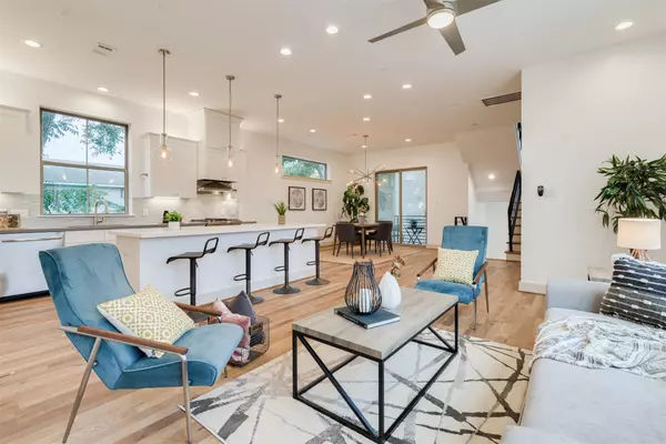 Houston, TX 77007,1414 Wichman ST