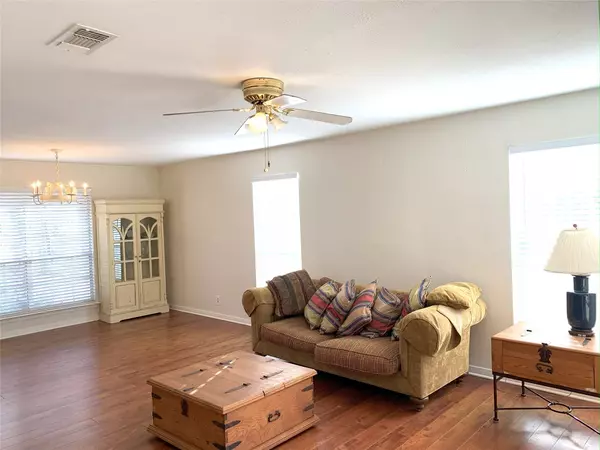 New Ulm, TX 78950,26011 Bernard RD