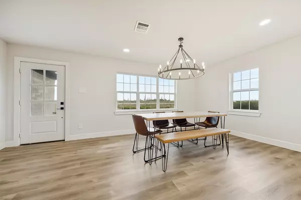 Sealy, TX 77474,5844 Fm 949 RD