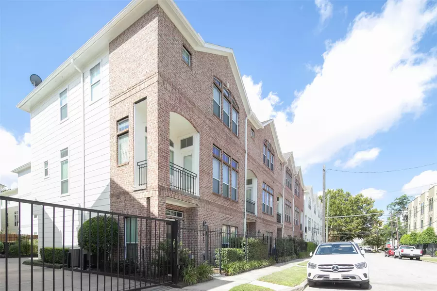 3919 Floyd ST, Houston, TX 77007