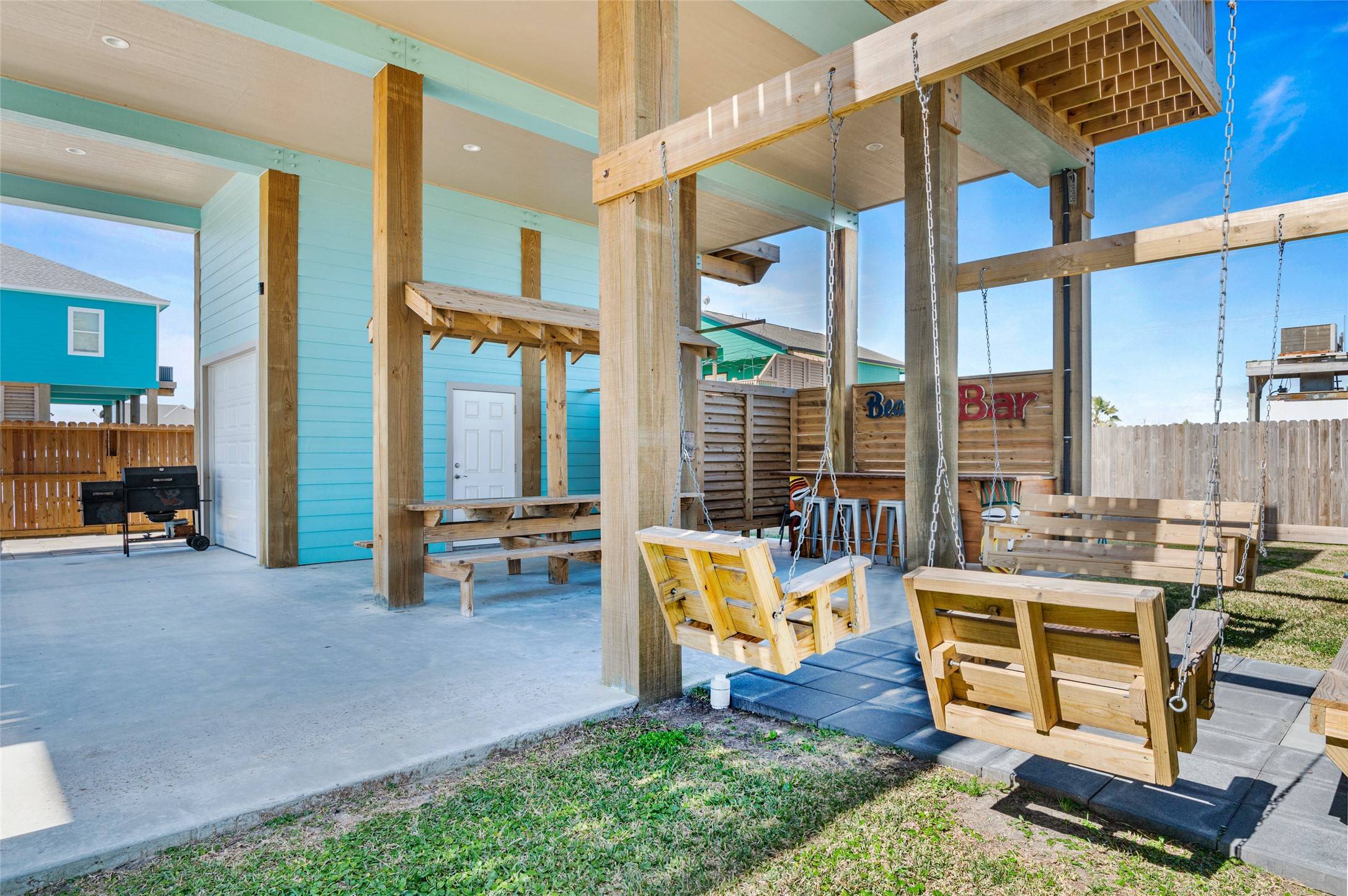 Crystal Beach, TX 77650,2565 Palm DR