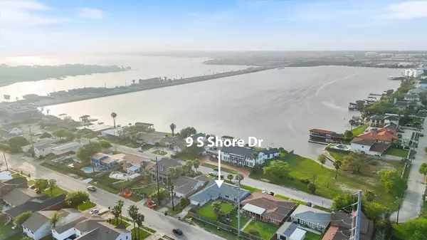 9 South Shore DR, Galveston, TX 77551